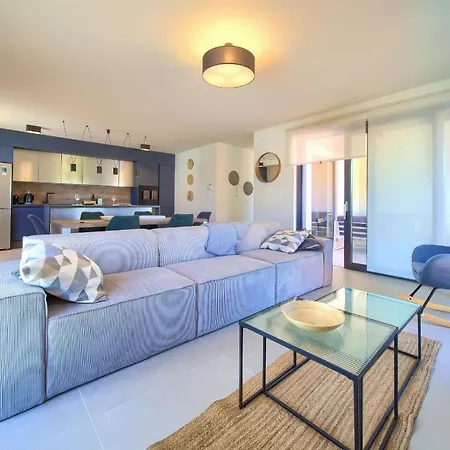 Sol Apartment Njivice