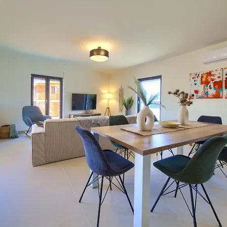 Apartamento Sol Njivice