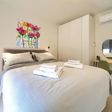 Sol Apartment *